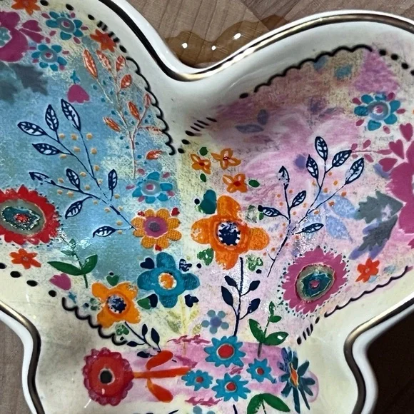 Natural Life Butterfly Floral Dish - Picture 4 of 5